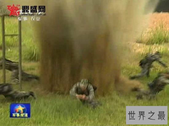 全球十大最疯狂的军事训练,美国海军生喝蛇血