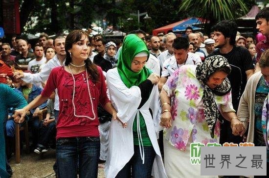 世界十大人口寿命最长的国家,日本最牛达84岁