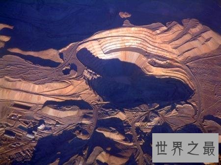 全球十大最壮观坑洞