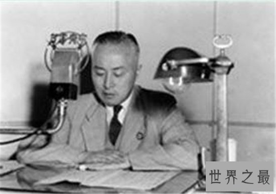 民国帅哥排行,恩来总理年轻时候也是一代美男!