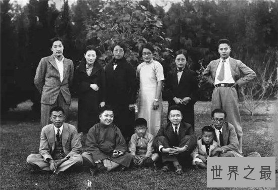 民国帅哥排行,恩来总理年轻时候也是一代美男!