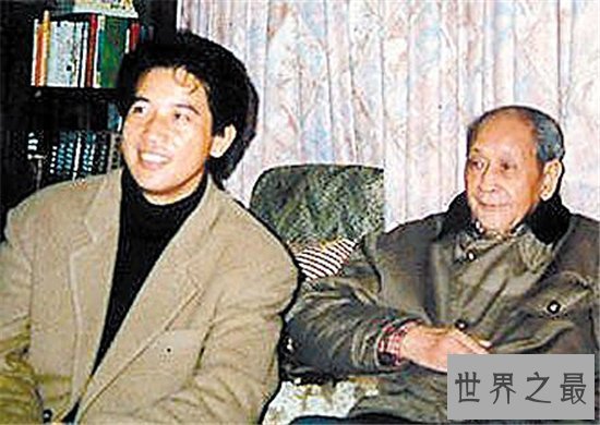 民国帅哥排行,恩来总理年轻时候也是一代美男!