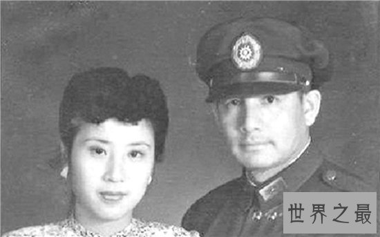 民国帅哥排行,恩来总理年轻时候也是一代美男!