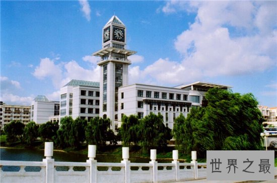 湖北大学排名，武汉大学披荆斩棘获得头筹！