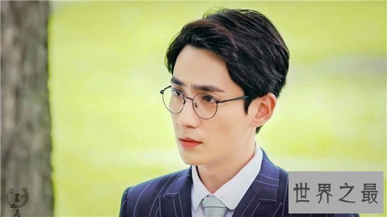 中国十大帅哥排行榜，看来看看你男神有没有上榜！