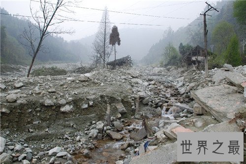 中国十大地震，地震面前生命是多么脆弱
