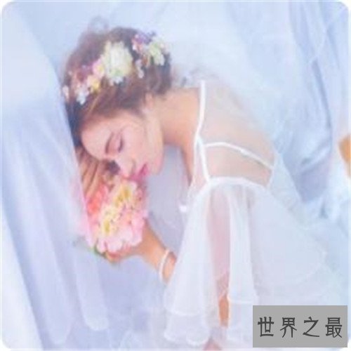 十本类似《他从火光中走来》的小说,各个都让你深陷其中!