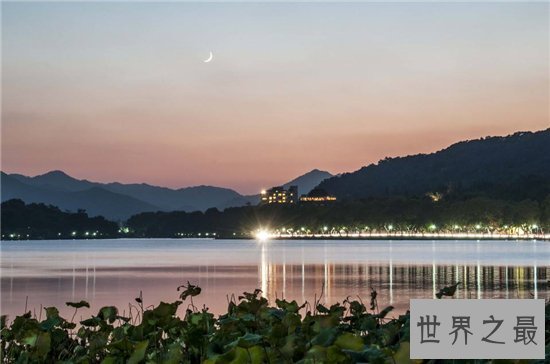 中国十大爱情地标排行榜，新婚蜜月去这里甜蜜到爆