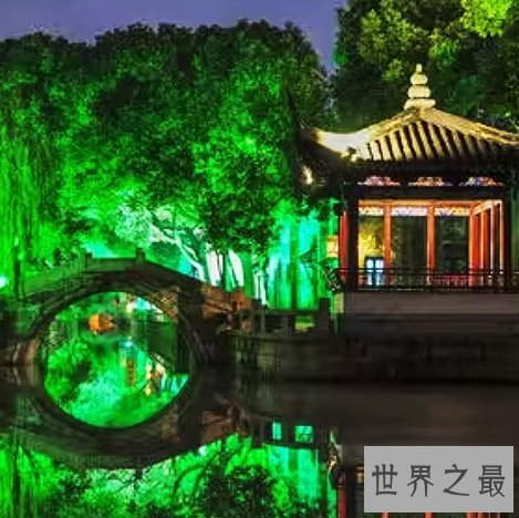 中国十大特色古镇排行榜,如园林一般的古镇值得去看看。