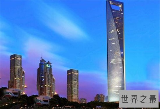 2018中国十大高楼排行榜,盘点中国那些建在云端上高楼