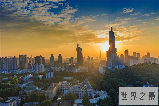 2018中国十大高楼排行榜,盘点中国那些建在云端上高楼