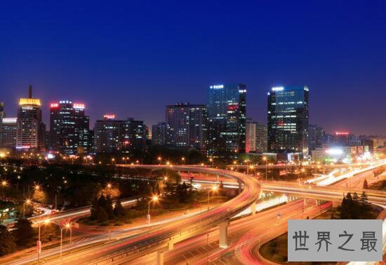 中国八大最有钱城市，上海最强(GDP达6225.39亿)