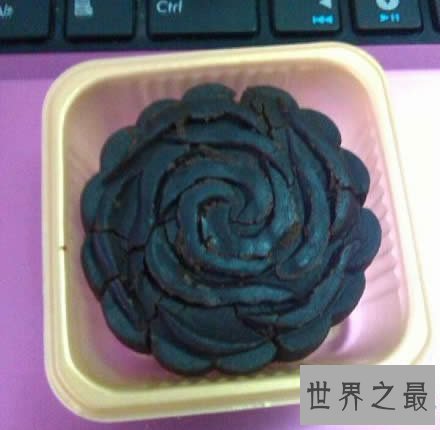 盘点中国十大奇葩月饼,方便面和韭菜月饼