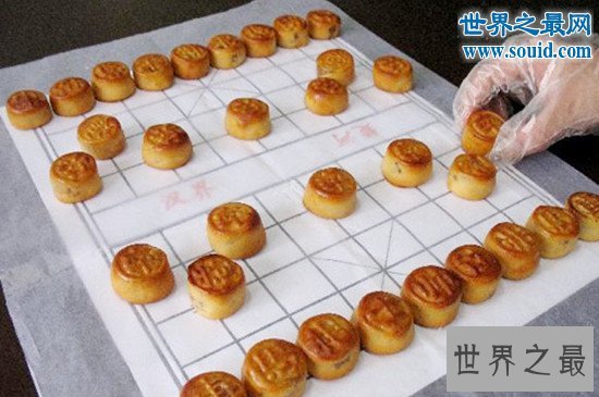 盘点中国十大奇葩月饼,方便面和韭菜月饼