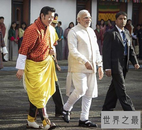 世界上最帅气的国王和最美的王后,天造地设的一对