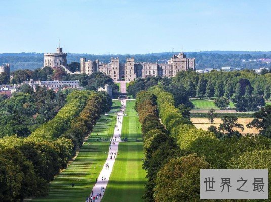 世界上最古老和最大的城堡,英国最受欢迎的景点