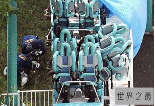日本大阪最严重过山车事故,68名乘客在空中长达两小时