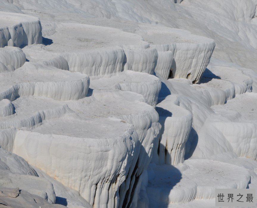 世界最美的温泉胜地，千年天然温泉棉花堡