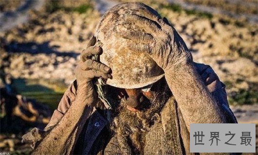 世界最脏男人,如何忍受六十多年不洗澡