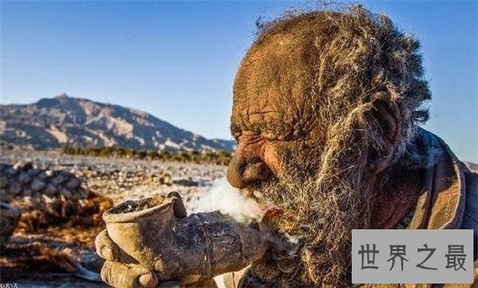 世界最脏男人,如何忍受六十多年不洗澡
