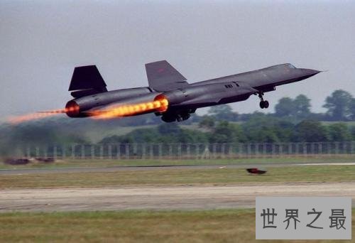 世界上最快的飞机，一小时3000多千米！