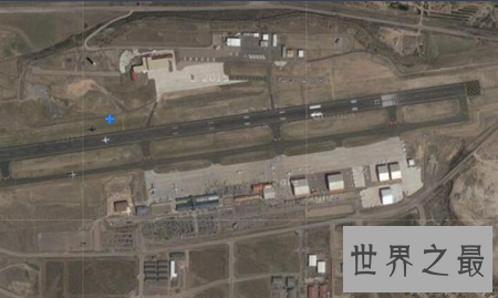 世界最危险机场体验一把，飞机离你三米不到你怕不怕