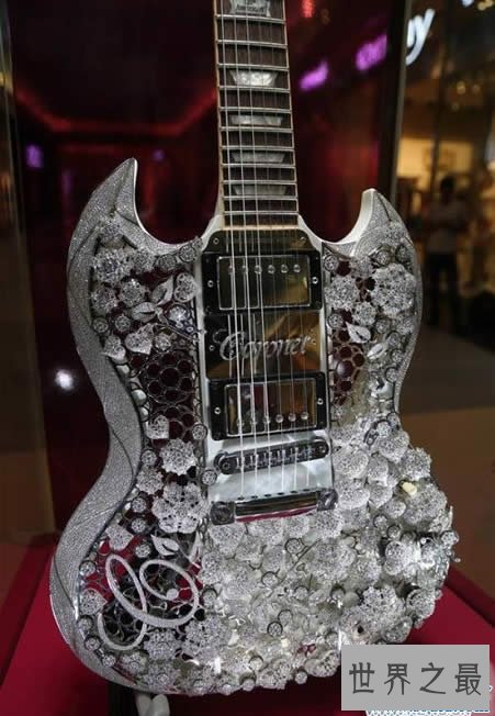 世界上最贵的吉他，香港钻石吉他(价值1300万)
