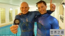 人类水下憋气世界纪录，长达22分22秒(现场图)