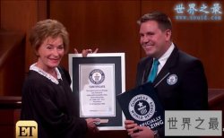 世界上最长的电视法官,在职18年