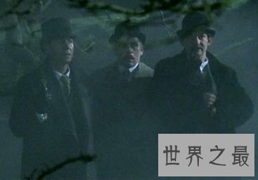 凶猛恶犬巴斯克维尔的猎犬，不但吓死人还咬死人