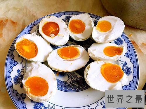 咸鸭蛋的腌制方法，如何自己腌制出美味又好吃的咸鸭蛋