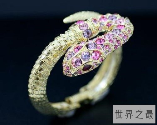 梦见蛇,要是你梦见的不是白素贞,应该都是虚惊一场