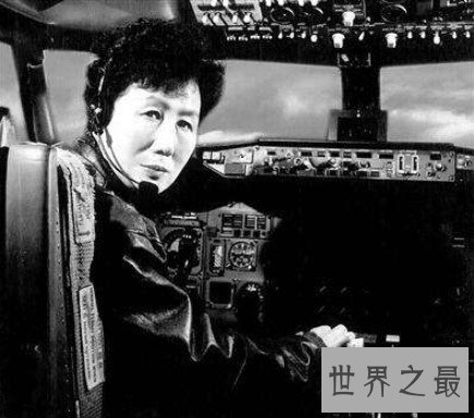 硬核奶奶重返蓝天,82岁依旧不忘初心