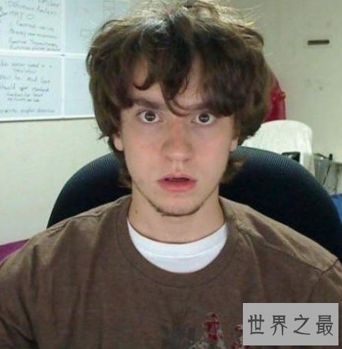 史上最牛黑客乔治·霍兹,直接打脸苹果和索尼