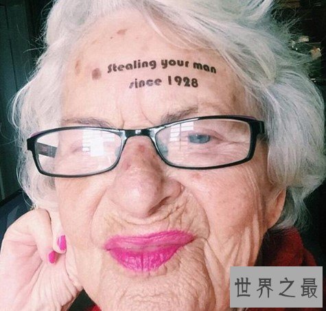世界上最时尚的老奶奶,获得了超过75万粉丝的关注