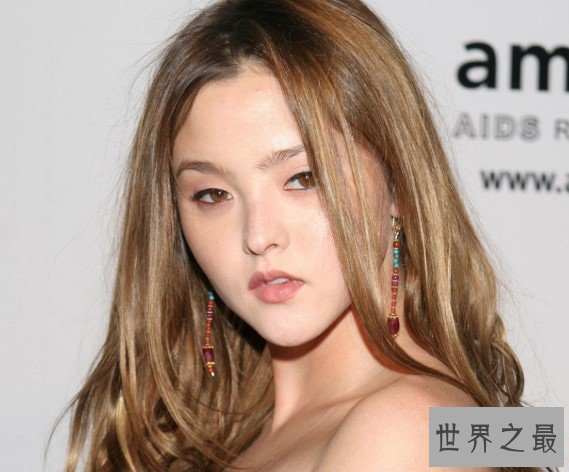 世界上最矮的超模,也被称之为“袖珍名模”