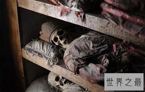 世界上埋人最多的墓穴,巴黎地下墓穴(埋葬着600万具人类尸骨)