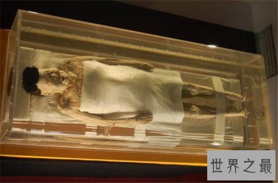 世界上最著名的五位遗体，其中一具是冰山沉睡百年的美女！