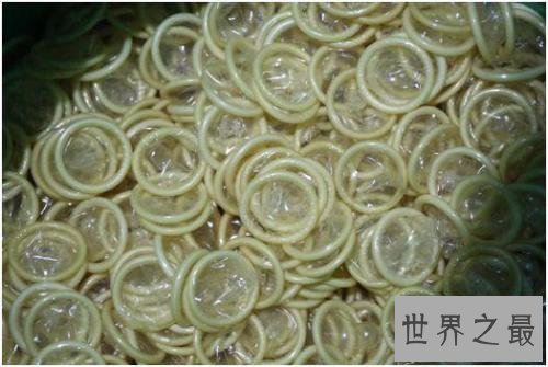 世界最早的避孕套，出现在2000年前的古埃及。