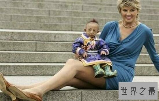 盘点奇葩女性的世界之最,每一个都让人“惊悚”。