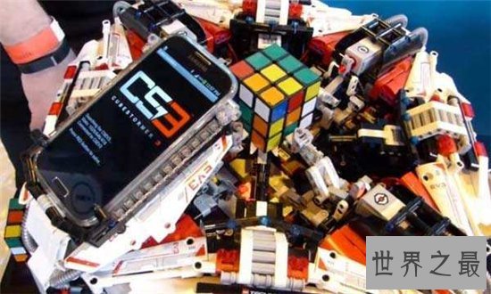 魔方世界纪录,仅4.22秒还原魔方!