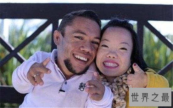 世界上最矮的夫妻,两人身高加起来不到一米八