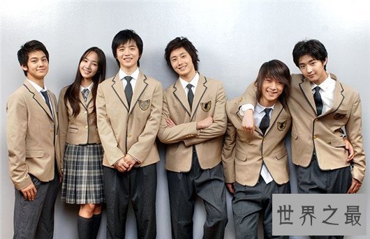 韩国学生居然羡慕中国校服,最淑女的韩国校服做错了什么