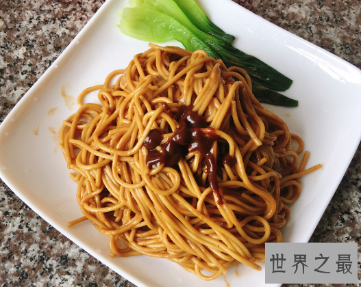 外地人吃武汉热干面,一定要注意这一点(配杯水)