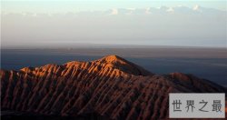 柴达木盆地海拔2670～3200之间 我国四大盆地之一