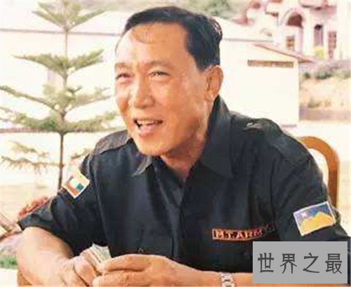 坤沙向政府投降 为何身为大毒枭却不卖给中国人