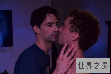 这几部有情节的群p电影 快码住偷偷看吧