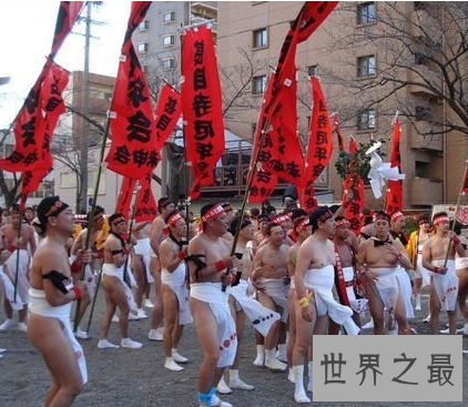 日本文化总是给人们惊吓 屁股节真的是闻所未闻