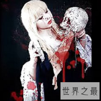 黑色童谣妹妹背着洋娃娃背后的真相竟然这么残忍