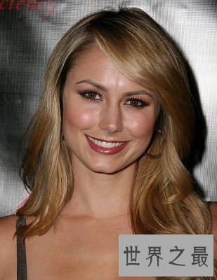 美国最火辣的摔跤王史黛希·姬伯乐